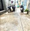 Nhà bán: đường Tôn Đản, DTSD 26m2, 3 tầng, giá 2,6 tỷ