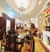 (HIẾM) Biệt Thự Dịch Vọng, Cầu Giấy, 271m2, 4 tầng, mt 17m, giá 72 tỷ