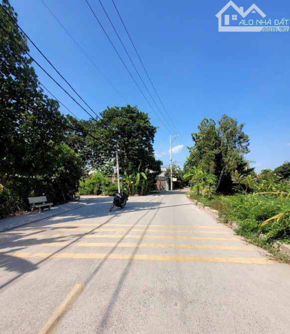 Bán đất Mặt Tiền đường Thạnh Lộc 37, Quận 12 - View Sông dt 4x30m giá 5,1 tỷ