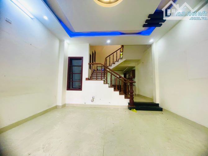 NHÀ 3T MẶT TIỀN THẠCH LAM CÁCH BIỂN MỸ KHÊ MẤY BƯỚC CHÂN DT 95M2_5M_NỞ HẬU_10.5 TỶ