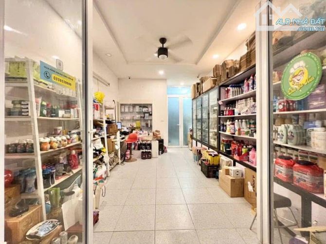 Hiếm có, Cát Linh,Đống Đa, Hà Nội,phân lô, ô tô tránh. 33 m, 5 tầng, 15,9 tỷ.