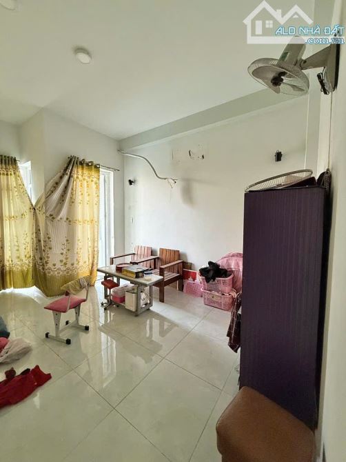 🌺NHÀ MẶT TIỀN 3 TẦNG đường THẠNH LỘC 15, phường THẠNH LỘC,Q12,dt 160m2(4mx40m)💵6tỷ ✍️NHÀ