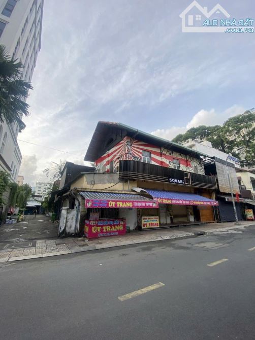 Bán nhà 26m x 16m 2 MT Ngô Thời Nhiệm, Quận 3