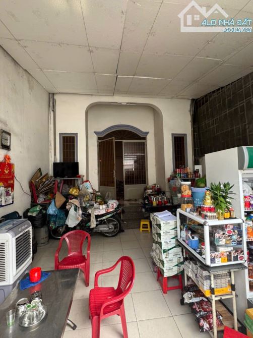 "Bán Nhà 2 tầng - Đường Số 2, Tăng Nhơn Phú B- Quận 9.  Giá nhỉnh :10.x tỷ (TL). Diện tích