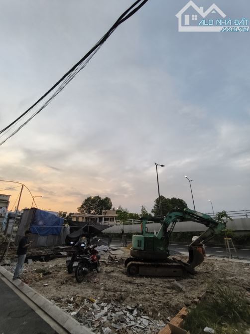 Bán nhà sát bên ga T3 - view đường băng - phù hợp làm CHDV/ đầu tư & nhà ở lâu dài
