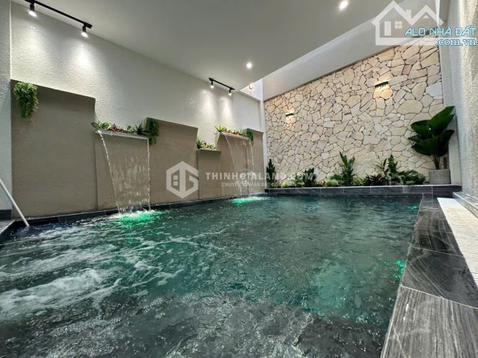 BÁN NHÀ 1 TRỆT 3 LẦU MỚI XÂY ĐẸP LUNG LINH CÓ THANG MÁY HỒ BƠI 30M MẶT TIỀN THÁI VĂN LUNG
