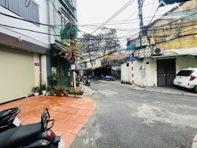TRƯƠNG ĐỊNH NGÕ THÔNG, TRƯỚC NHÀ Ô TÔ TRÁNH, QUAY ĐẦU, KINH DOANH ĐỈNH, VỈA HÈ ĐỂ XE 10M