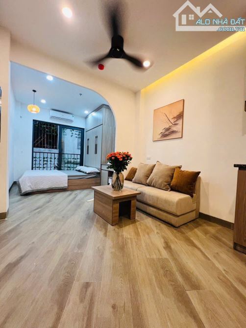 HOT NHẤT CẦU GIẤY LÚC NÀY! Nhà 60m2, 2 mặt thoáng, 10 căn full đồ- lãi gần 1 tỷ/năm