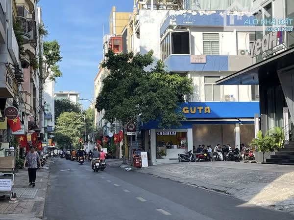 HOT nhất thị trường Q1, Bán nhà góc 2MT Nguyễn Văn Thủ, P Đa Kao, Q1, DT 4,1 x 20m, HĐT 70