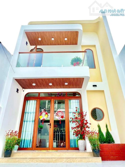 Bán nhà sổ riêng thổ cư cuối đường đồng khởi