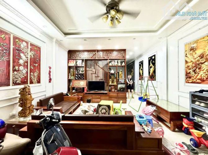 NHÀ ĐẸP DÂN XÂY Ở NGAY, 70M2X5T, MT5M, HÀNG XÓM feliz home, Ô TÔ TRÁNH, 15 TỶ
