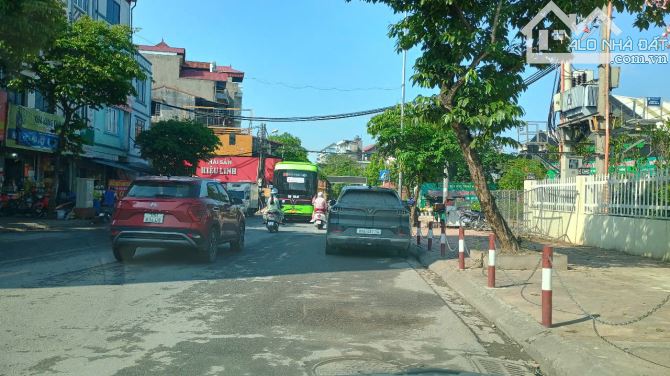 BÁN GẤP mặt phố Ngô Xuân Quảng Gia Lâm Học viện nông nghiệp 68m