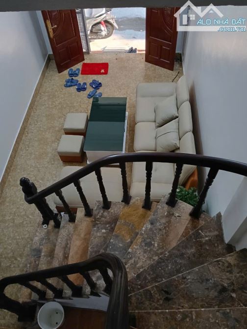 Cần bán căn Phan Đình Giót 34m2 4T MT3.3 giá 8.35 tỷ Hà Đông
