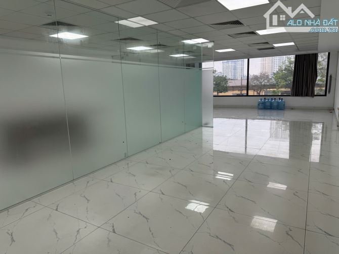 VĂN PHÒNG NGOẠI GIAO ĐOÀN DT 50M2 GIÁ 9TR/THÁNG