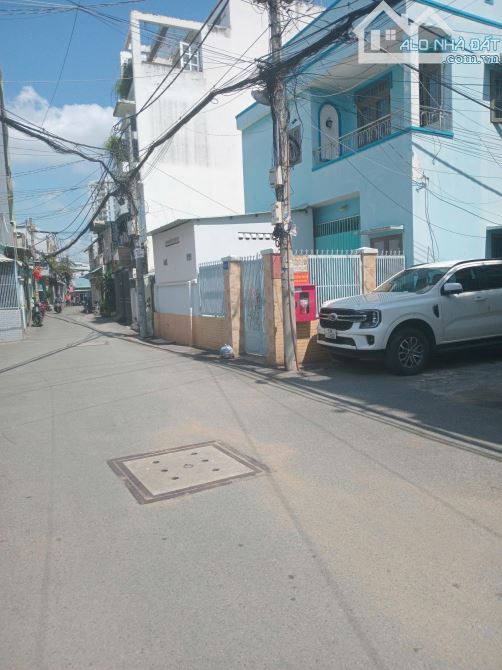 Chốt ngay nhà 2 tầng 25m², Đặng Văn Bi – Giá 2,2 tỷ