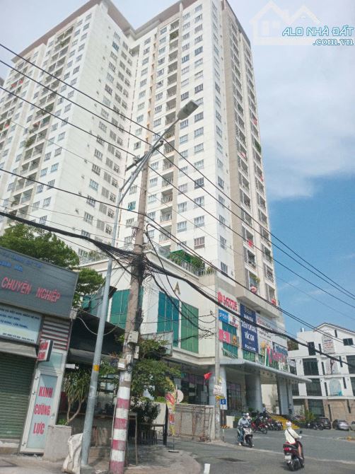 2.2 tỷ sở hữu nhà ngay trung tâm Thủ Đức – Đường Đặng Văn Bi 2 tầng, sổ riêng