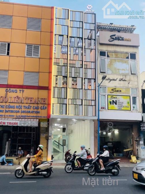 Góc 2 Mặt Tiền Mai Xuân Thưởng Q6 , Ngang 4,5 x 17m , 6 Tầng Ngộp Bank