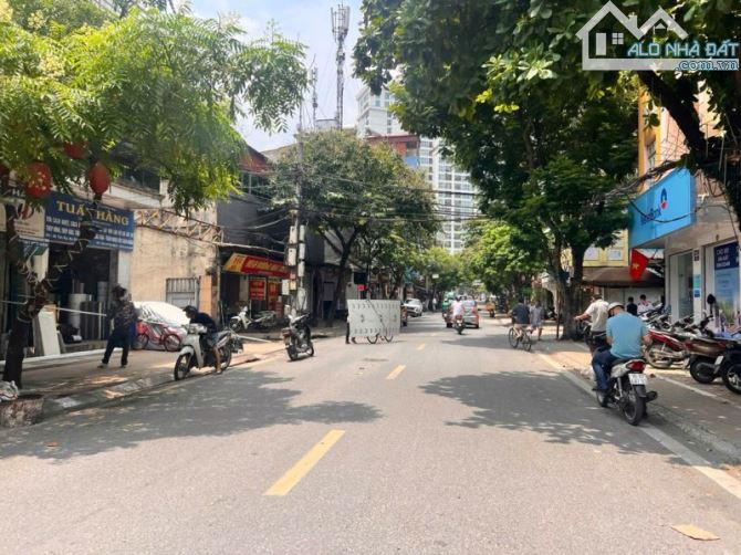 BÁN NHÀ PHỐ TÂN ẤP – PHÚC XÁ TÂY HỒ 105 M2 – 4 TẦNG THANG MÁY – MẶT TIỀN 6.2 M – GIÁ 18.7