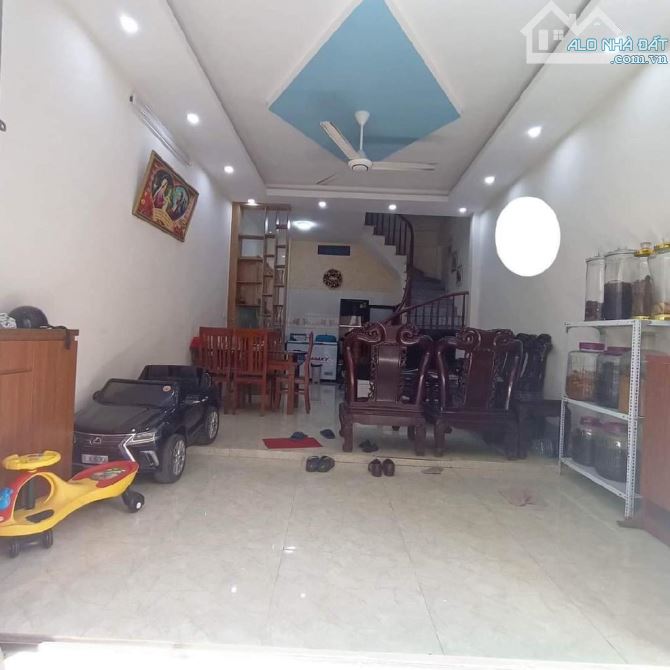 BÁN NHÀ PHỐ VĨNH TUY - TT QUẬN HAI BÀ TRƯNG - 38M - 5 TẦNG - DÂN XÂY - GIÁ 6.5 TỶ