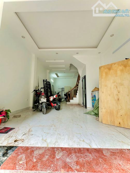 PHÚ LƯƠNG-HÀ ĐÔNG-DT 38M-5 TẦNG-Ô TÔ VÀO NHÀ-KINH DOANH