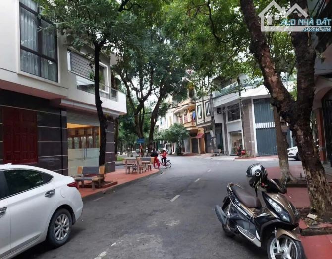 Bán Nhà Đẹp Phường Suối Hoa - TP Bắc Ninh. Giá 10.8 tỷ