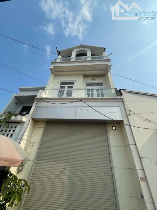 Bán Nhà 3 Tầng Sát Mặt Tiền LÊ VĂN KHƯƠNG Q12,DT140M2 ,(10X14M) HẺM XE TẢI GIÁ 7.2 TỶ
