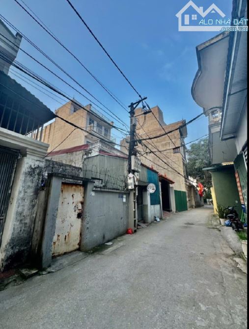12.9 tỷ/100 M2/4.4 Mt/ Trường Lâm. Đức Giang. Ô Tô Chánh