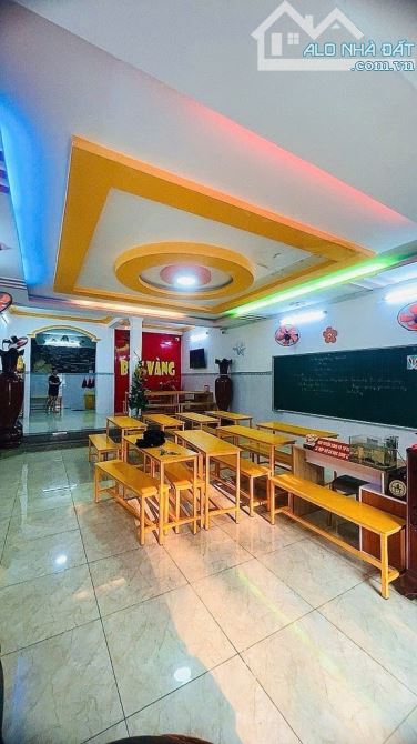 Nhà 3 TẦNG MẶT TIỀN TCH26,ĐƯỜNG NHỰA 10M, DÒNG TIỀN 22TR/TH, DT 90M2 (6mx15m) Giá 8.5 Tỷ