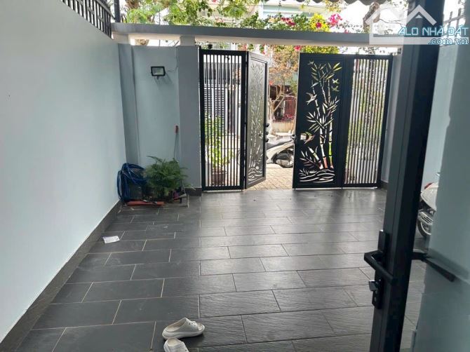 BÁN NHÀ 3 TẦNG GẦN BÃI TẮM NON NƯỚC- NGŨ HÀNH SƠN- TIỆM CẬN KHU ĐÔ THỊ FPT ĐÀ NẴNG