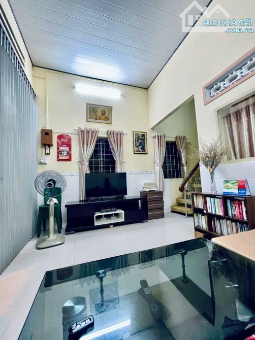 Bán nhà hẻm Trần Bình Trọng - Phường Tân Tiến - TTTP Nha Trang. Giá 3 tỷ 4