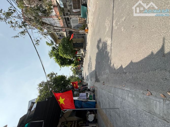 BÁN ĐẤT ĐẸP - ĐƯỜNG KHÚC THỪA DỤ - GIÁ TỐT CHO NHÀ ĐẦU TƯ
