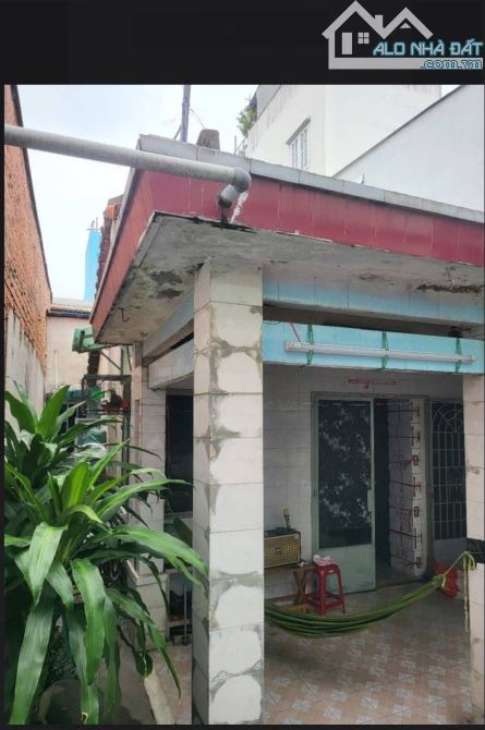 Nhà cấp 4 dt khủng 6,5x18 công nhận 113m2 hẻm ba gác đường Trường Chinh vào 100m