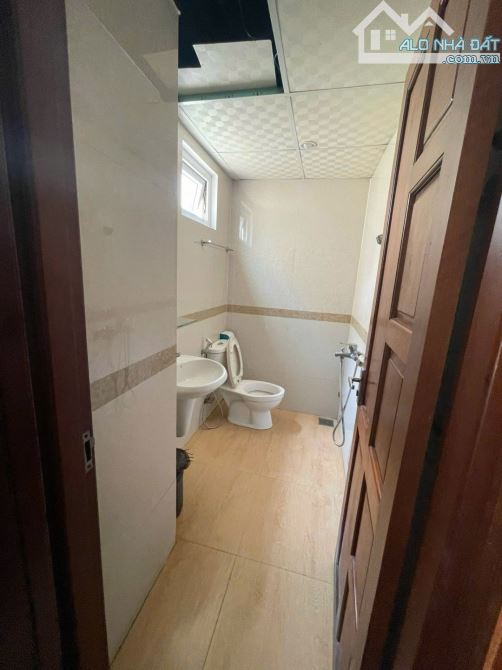 TOÀ CĂN HỘ BIỂN MỸ KHÊ- ĐỐI DIỆN TRUNG TÂM TÀI CHÍNH QUỐC TẾ - Dòng tiền thuê 80t/ tháng.