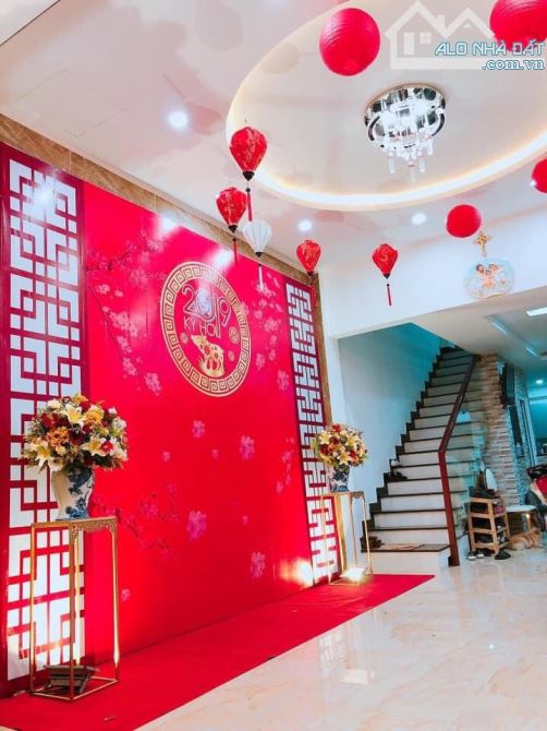 Nhà 2.5 Tầng đường 7m5 Hương Hải Thiền Sư.81m2 giá 6.5 tỷ TL