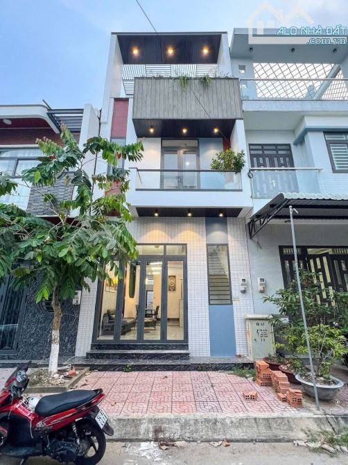 NHÀ MỚI 1 TRỆT 2 LẦU KDC VĂN HOÁ TÂY ĐÔ, CẦN THƠ GIÁ TỐT 4TY2 TL
