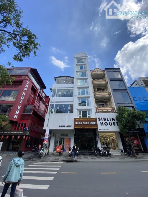 Mặt tiền Q1 đường Đinh Tiên Hòa hai chiều. Dt: 4,5x24m. 6 tầng thang máy.