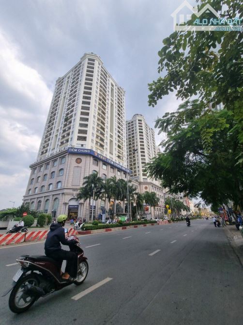 Bán đất đường Morisson gần BIỂN, 8mx 18m giá 23.3 tỷ THƯƠNG LƯỢNG