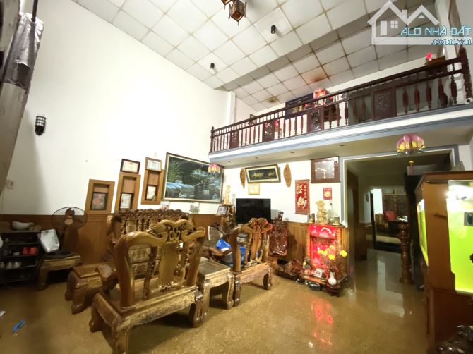 Bán đất 2MT ngan 14m + dài 25m đường CHẾ LAN VIÊN giá 41 tỷ 850 triệu THƯƠNG LƯỢNG