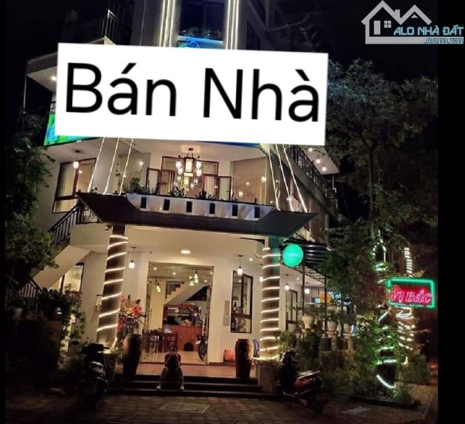 38.8 Tỷ/185 M2/10.5 Mt/ Lô Góc. Phân Lô Vỉa hè Tứ Hiệp.Thanh Trì