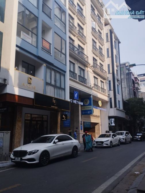 Bán nhà mặt phố Bùi Thị Xuân 122m2 mặt tiền 5.8m giá 61 tỷ