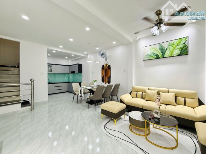 NHÀ ĐẸP LUNG LINH Đặng Thùy Trâm, Bình Thạnh, 3 Tầng - 3PN,2WC - DT 36m2, Hơn 4 tỷ