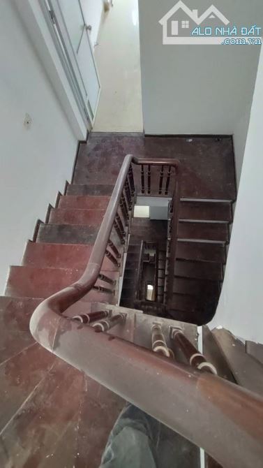 BÁN NHÀ TRẦN KHÁT CHÂN - HAI BÀ TRƯNG -DT lớn 64M² 3 Tầng  - GIÁ 8.86 TỶ