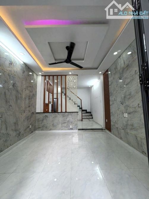 BÁN NHÀ Ở GÒ XOÀI BÌNH TÂN 3TẦNG MỚI XỊN HẺM XE HƠI 40m 4TỶ1