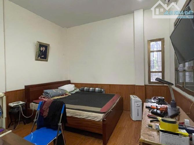 Bán nhà 4 Tầng phố Xã Đàn - Đống Đa - DT74m2  - MT4,6m - Giá 15 tỷ - Sổ đẹp nở hậu