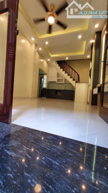 Hiếm nhà bán giá bất ngờ nhà mới đẹp ở luôn trung tâm Quận Đống Đa tiện ích bạt ngàn