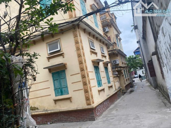 Bán nhà 3 tầng 2 mặt tiền, tổ 3 TT Quang Minh, Mê Linh. Nhà mới. Chỉ việc xách đồ về ở