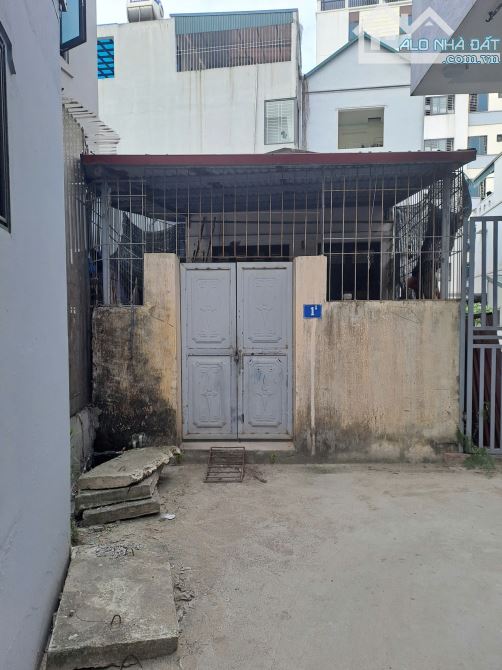 Bá,n Đất Tặng Nhà C4 Tại Vân Canh - Hoài Đức, 63m2 rộng sẵn nhà C4 có sân riêng 20m ra ôtô