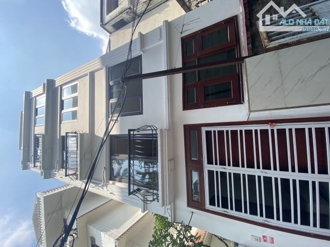 NGUYỄN VĂN CỪ - 3 THOÁNG - 35M2 - MT 5M - 5T 3PN