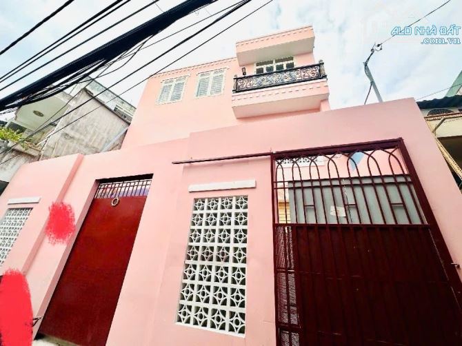 ĐỊNH CƯ BÁN GẤP!!! Nhà quận 8 - NGANG 8 dài 10 - 3 tầng - Không quy hoạch - Hoàn công đủ