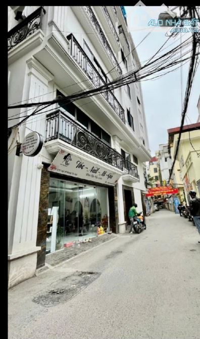 37.9 Tỷ/8 tầng/100 M2/ 7.6 Mt/ Cầu Giấy/ Ngõ 4m